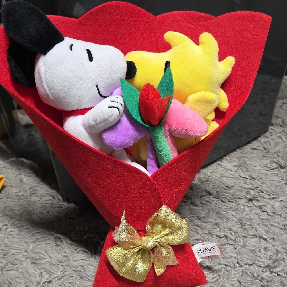 Peanuts Snoopy and Woodstock Plush with Red Wrap